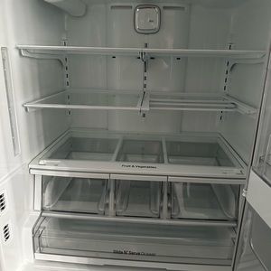 For sale looking for a great fridge LG smart refrigerator
